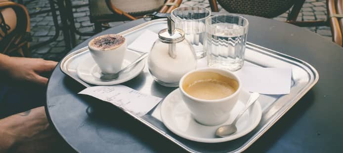 terrasse d'un café parisien