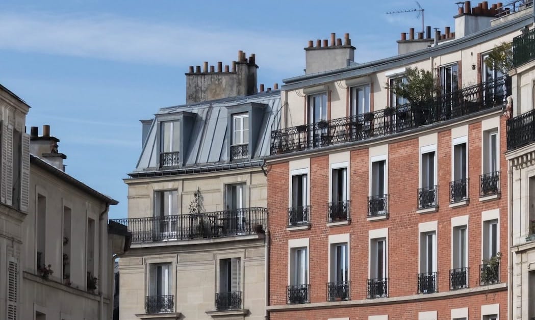 façade d'appartements à Montmartre