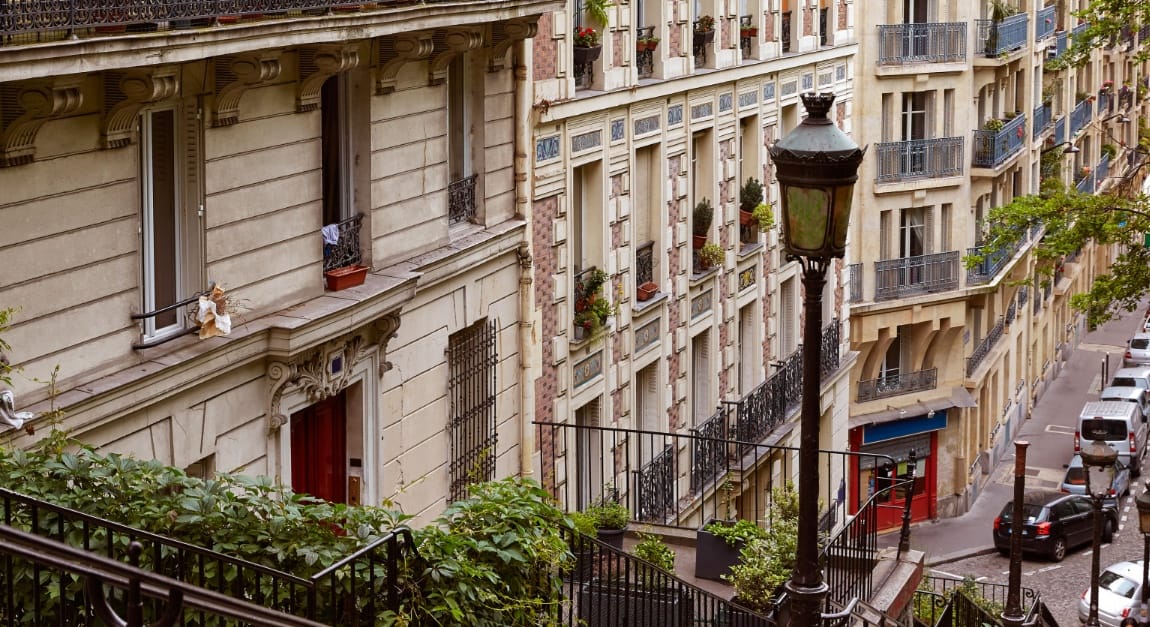 Photo de deux appartements mitoyen à Montmartre