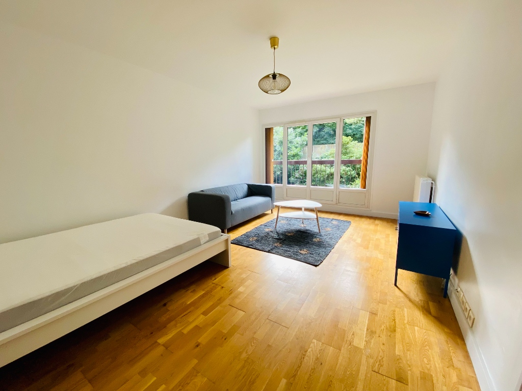 PARIS 17 Large Studio 38m² 2