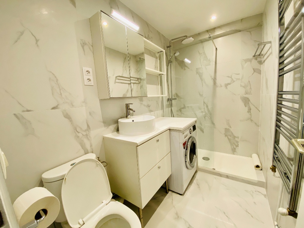 PARIS 17 Large Studio 38m² 4