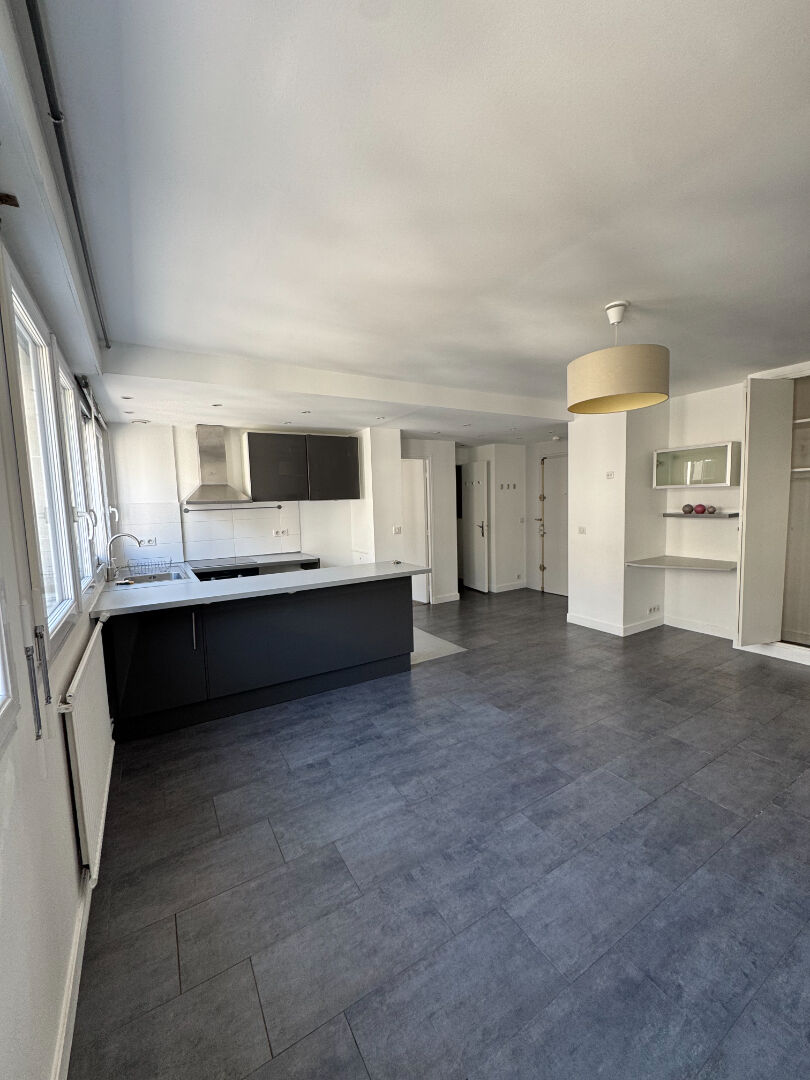 Appartement Paris 2 pièce(s) 9
