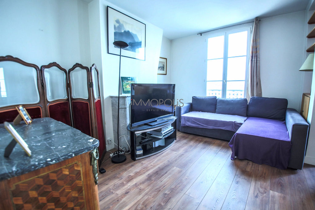 Quartier d’exception – 93m² vue sur Paris 4
