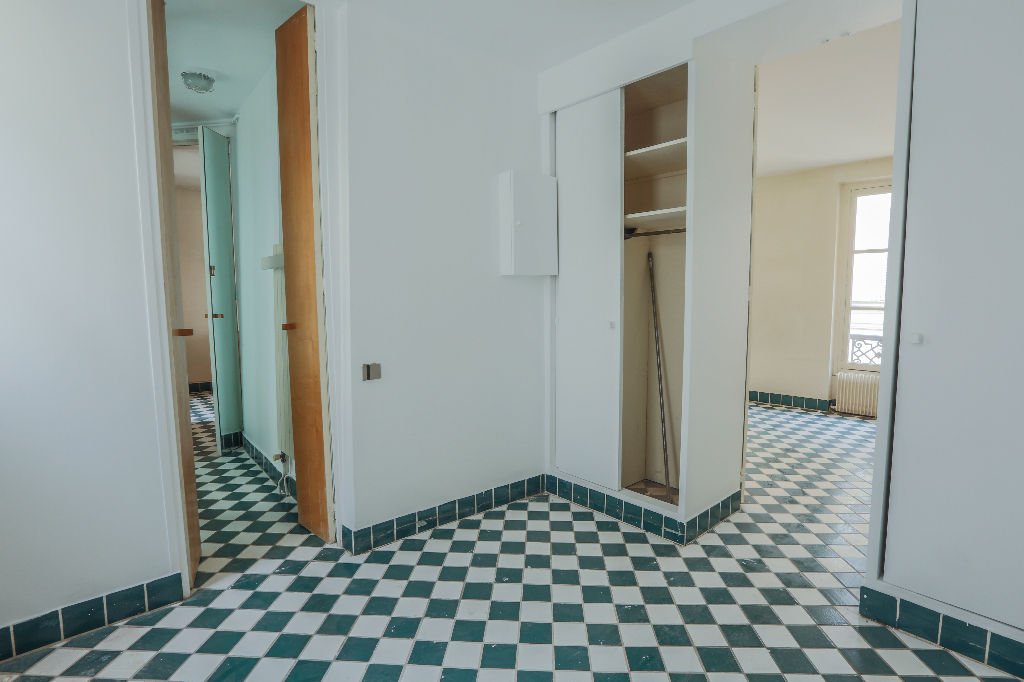 Rue Berthe 2 pièce(s) 40 m2 6