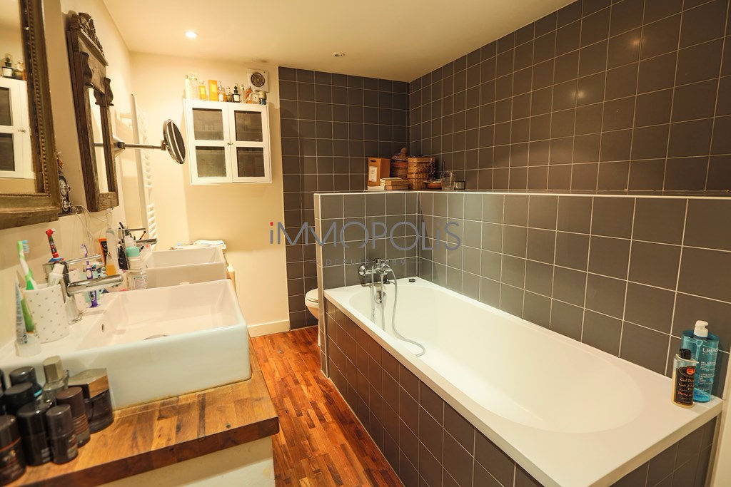 Lamarck / Caulaincourt – Place Constantin Pecqueur – Artist apartment 6