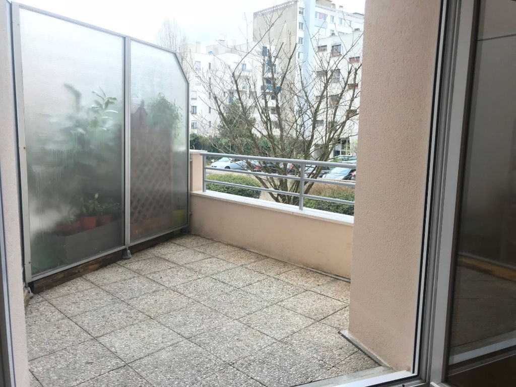 Studio vide – LE KREMLIN BICETRE 1