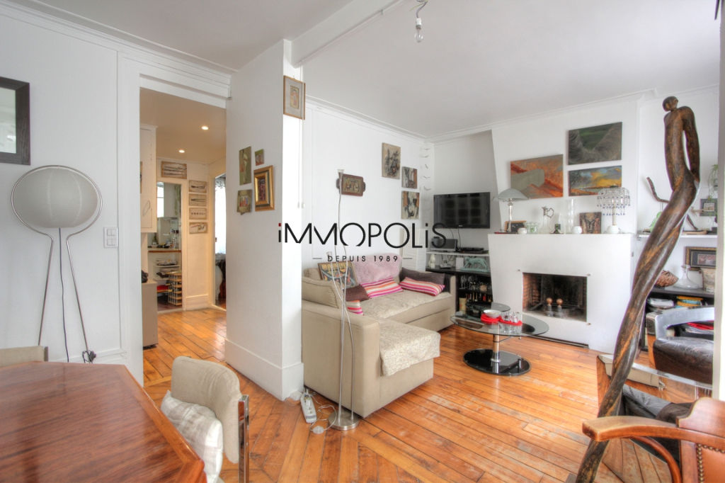 Very beautiful 2/3 rooms with abbesses, full of charm, perfect plan: to see! 6