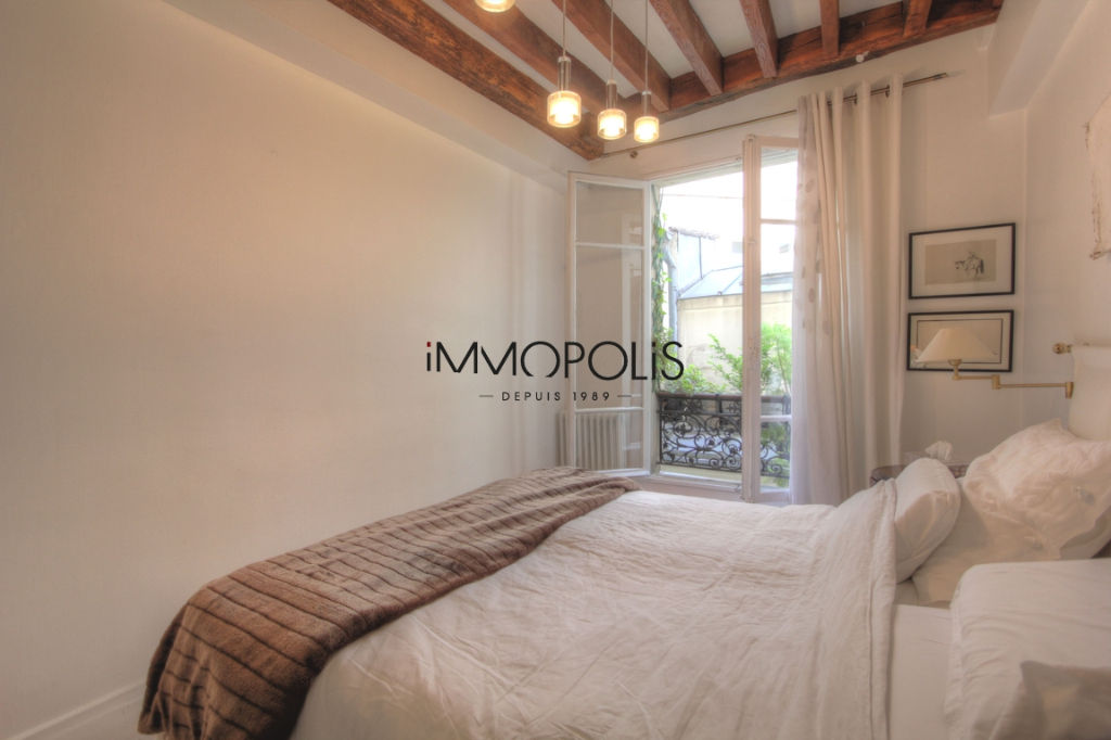 Very beautiful 2/3 rooms with abbesses, full of charm, perfect plan: to see! 9