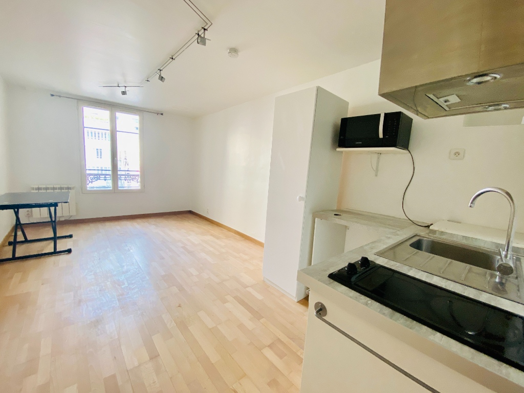 Studio non meublé – 22 m² – PARIS 18 ème 1