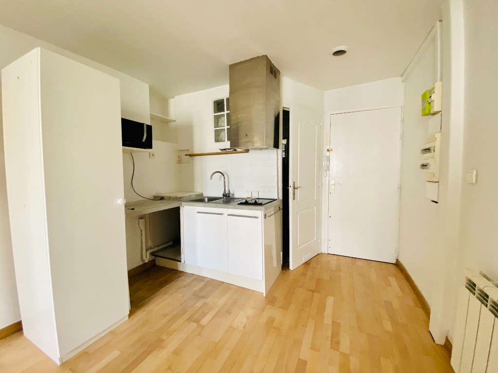 Studio non meublé – 22 m² – PARIS 18 ème 2