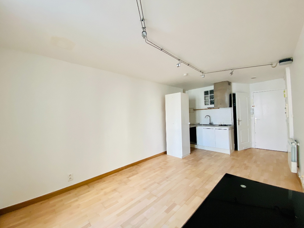 Studio non meublé – 22 m² – PARIS 18 ème 4