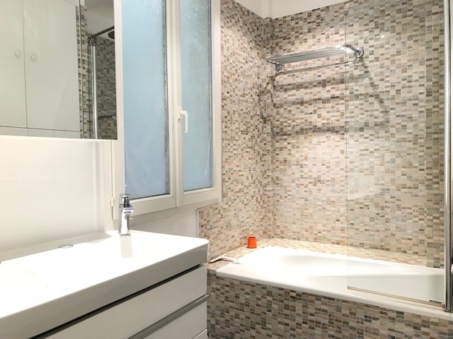 Appartement vide Paris 3 pièce(s) 70 m2 7