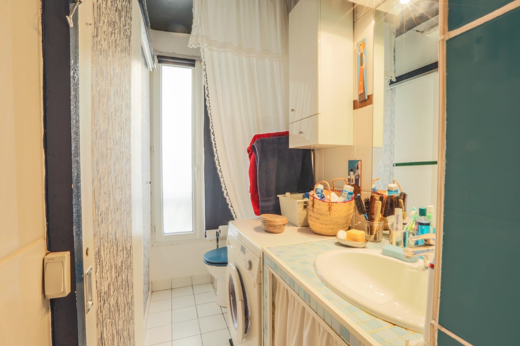 Immopolis – 3 charm rooms rue feltrier 4