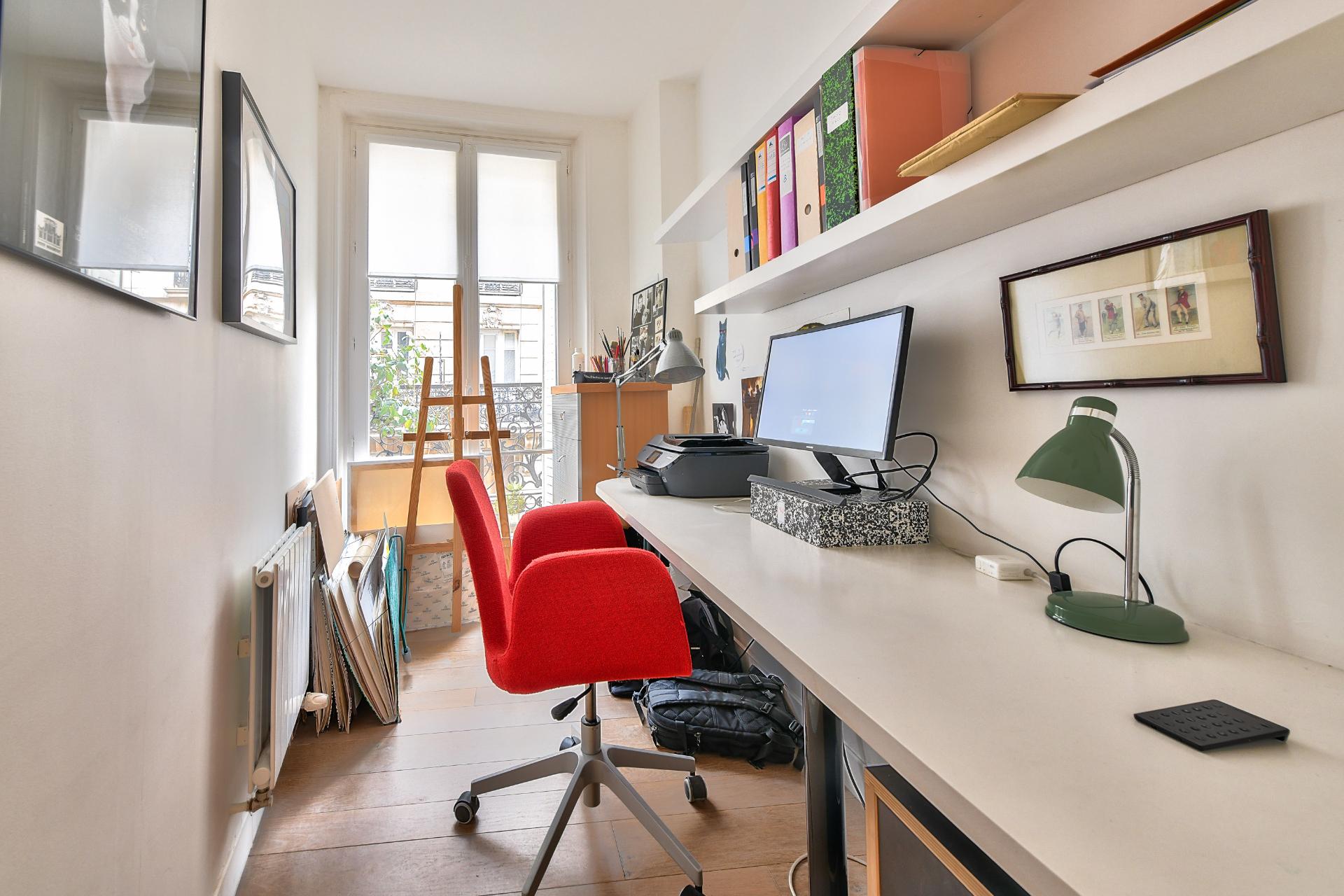 3 -room apartment of 77m2 – Damrémont sector – Paris XVIII 8