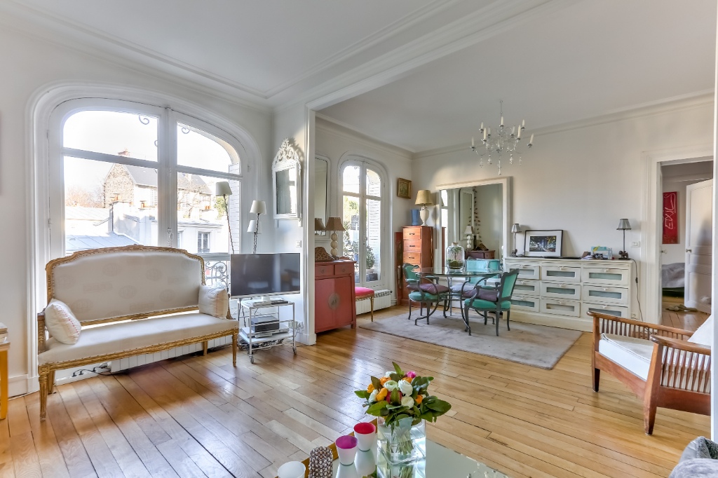 Haut Montmartre – Charming 3 rooms with a degassed view 1