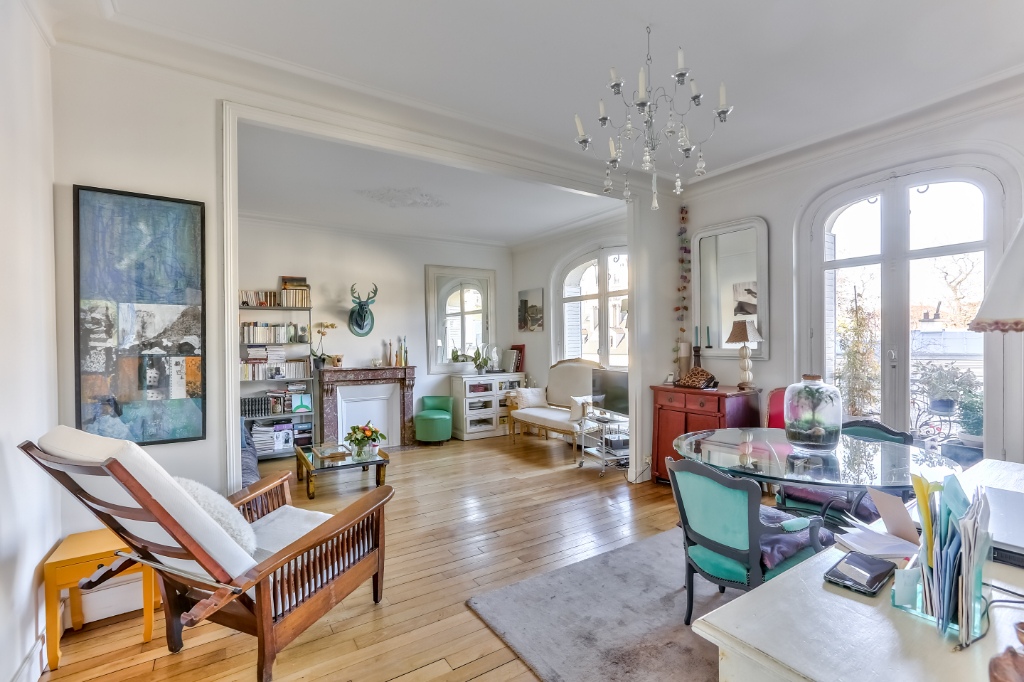 Haut Montmartre – Charming 3 rooms with a degassed view 3