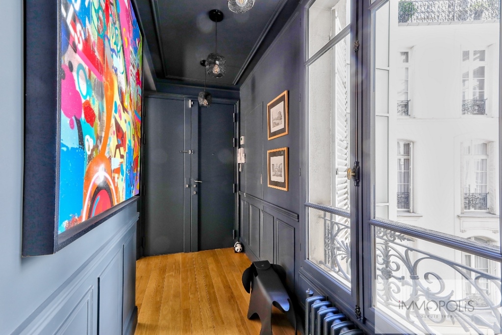 Star – Luxurious 4 -room apartment/2 bedrooms – 10