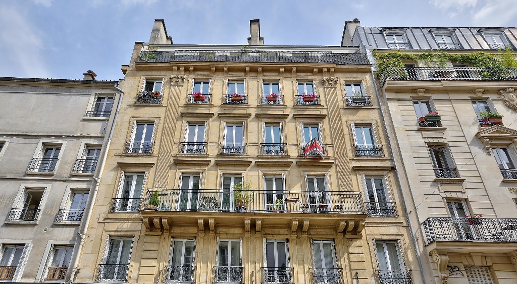 Bright apartment in the heart of the abbesses – Paris XVIII 6
