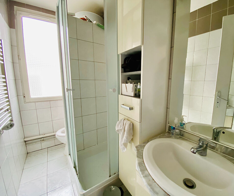 Studio meublé 21m² Belleville 4 Studio meublé 21m² Belleville 4