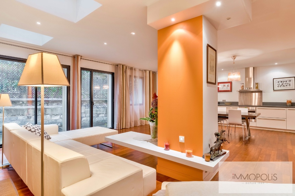 Exceptional apartment in Montmartre, Junot sector, Paris XVIII 4