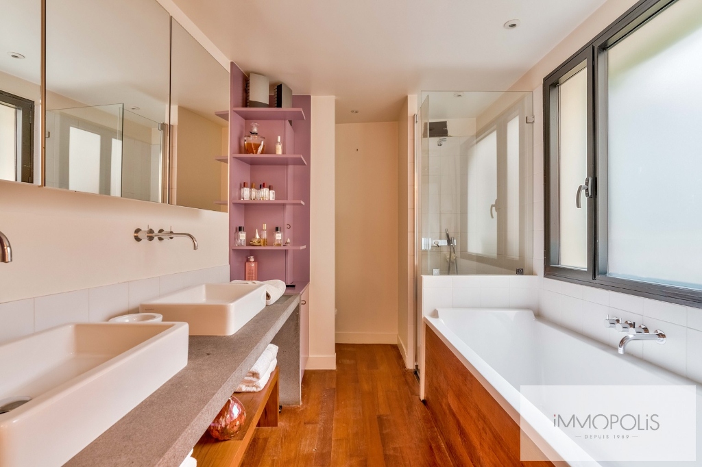 Exceptional apartment in Montmartre, Junot sector, Paris XVIII 8