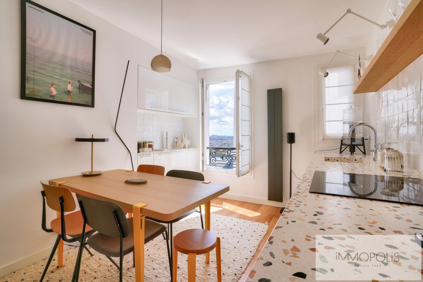 Perle rare en plein coeur de Montmartre avec vue dégagée! 5