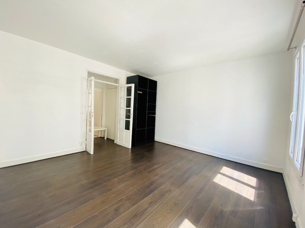 Appartement PARIS 18 – 1 pièce(s) – 27 m2 2