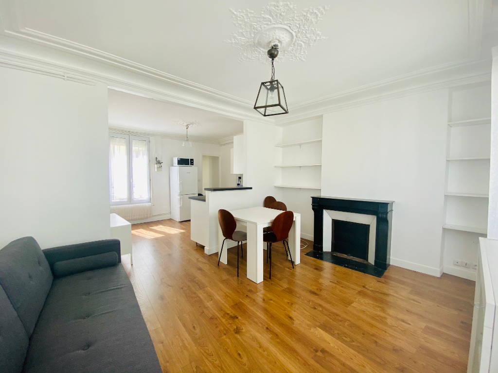 Furnished 2 room apartment – Paris 18th 1