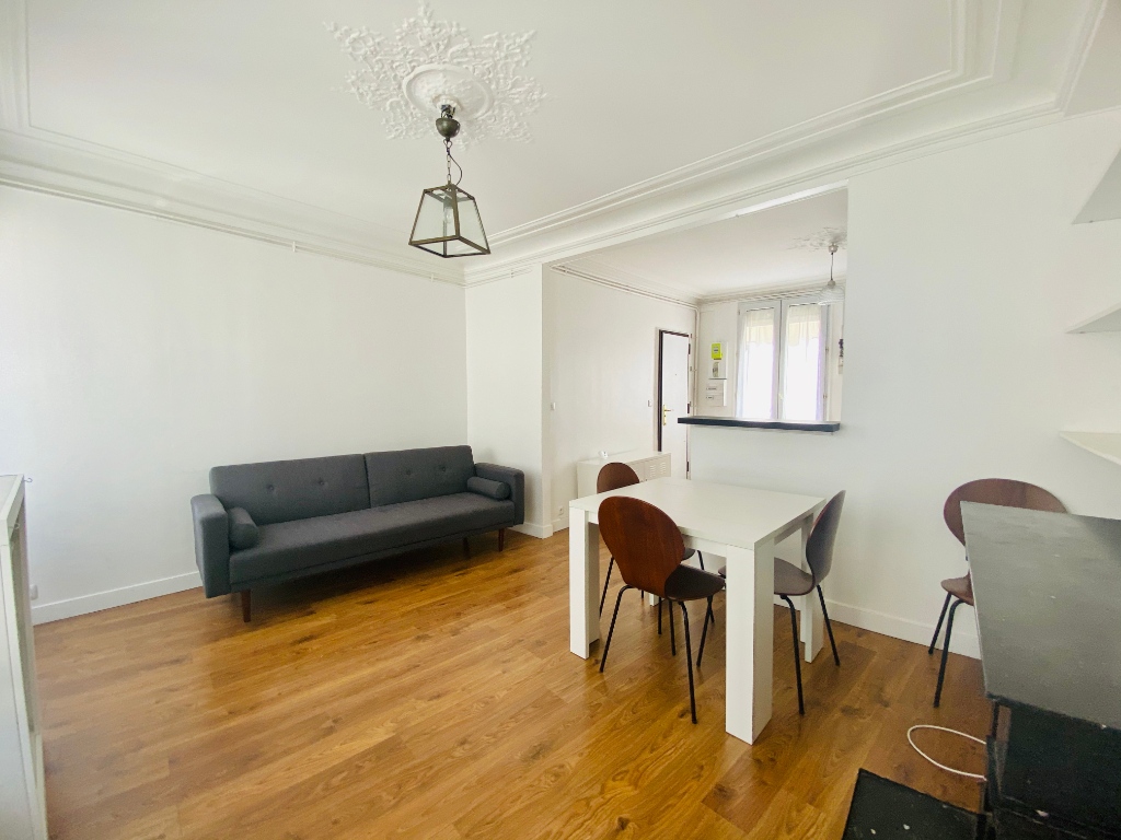 Furnished 2 room apartment – Paris 18th 5