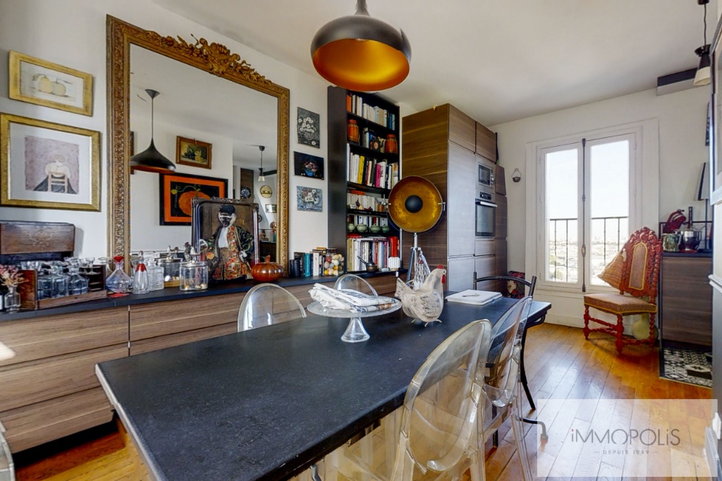 Exceptional apartment with breathtaking views of Paris and the Sacred Heart 3