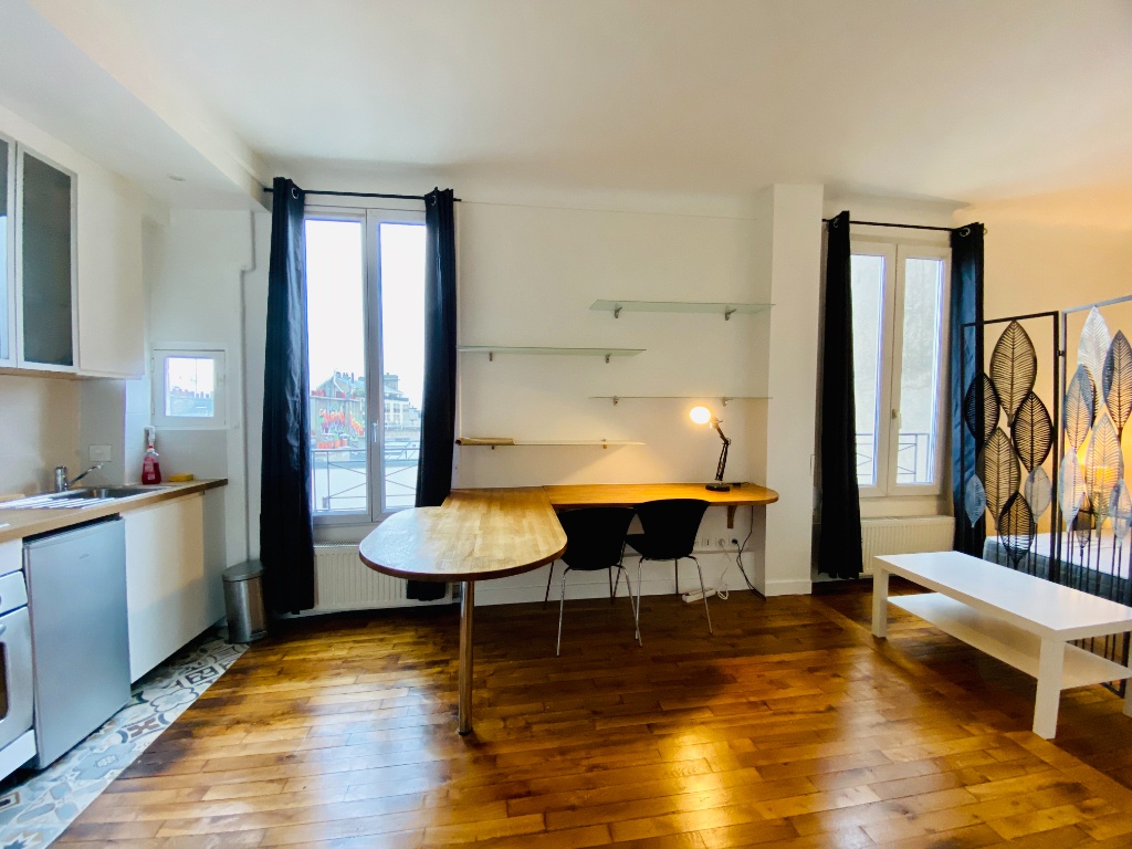 Paris apartment 1 room (s) 28 m2 2