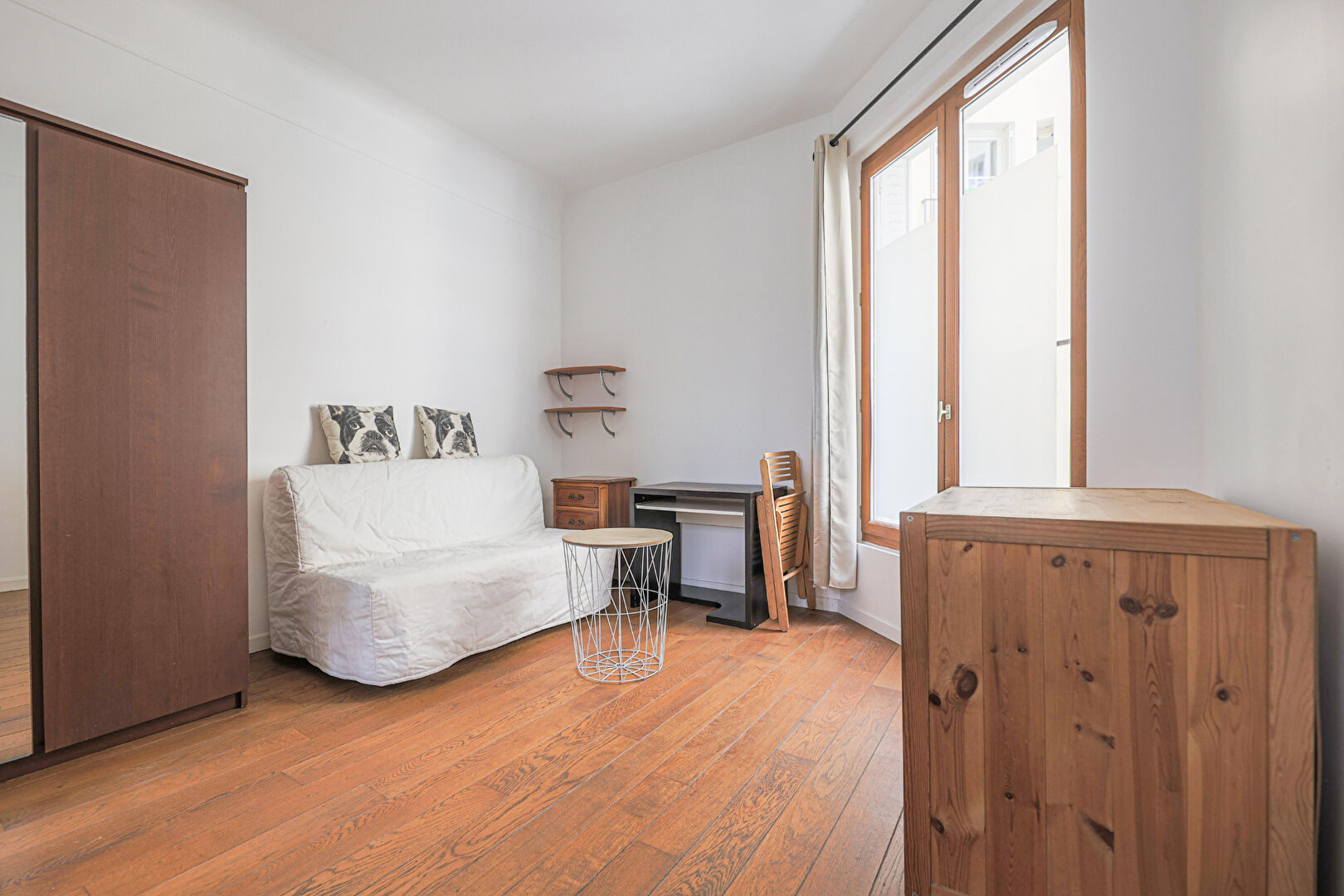 STUDIO TOUT CONFORT  de 18 M² , Secteur recherché!!! 1