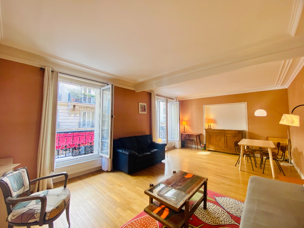 Rue Lamarck Paris 18 – 2 pièces meublé 53 m2 1