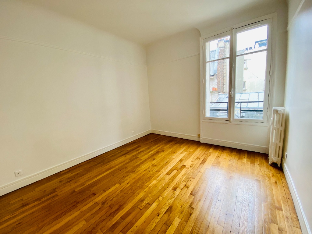 Studio vide 20m² Paris 17ème 1