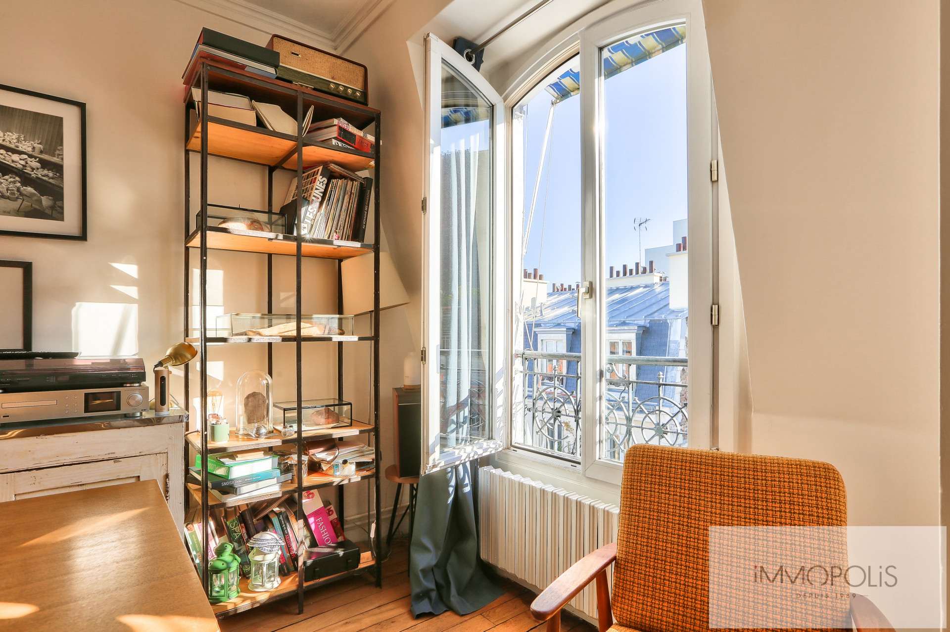 Appartement de Charme à Montmartre en dernier étage avec vue dégagée. 4