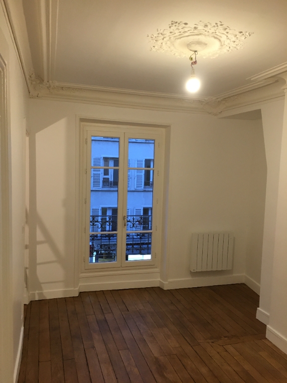 Appartement Paris 2 pièce(s) 32 m2 1