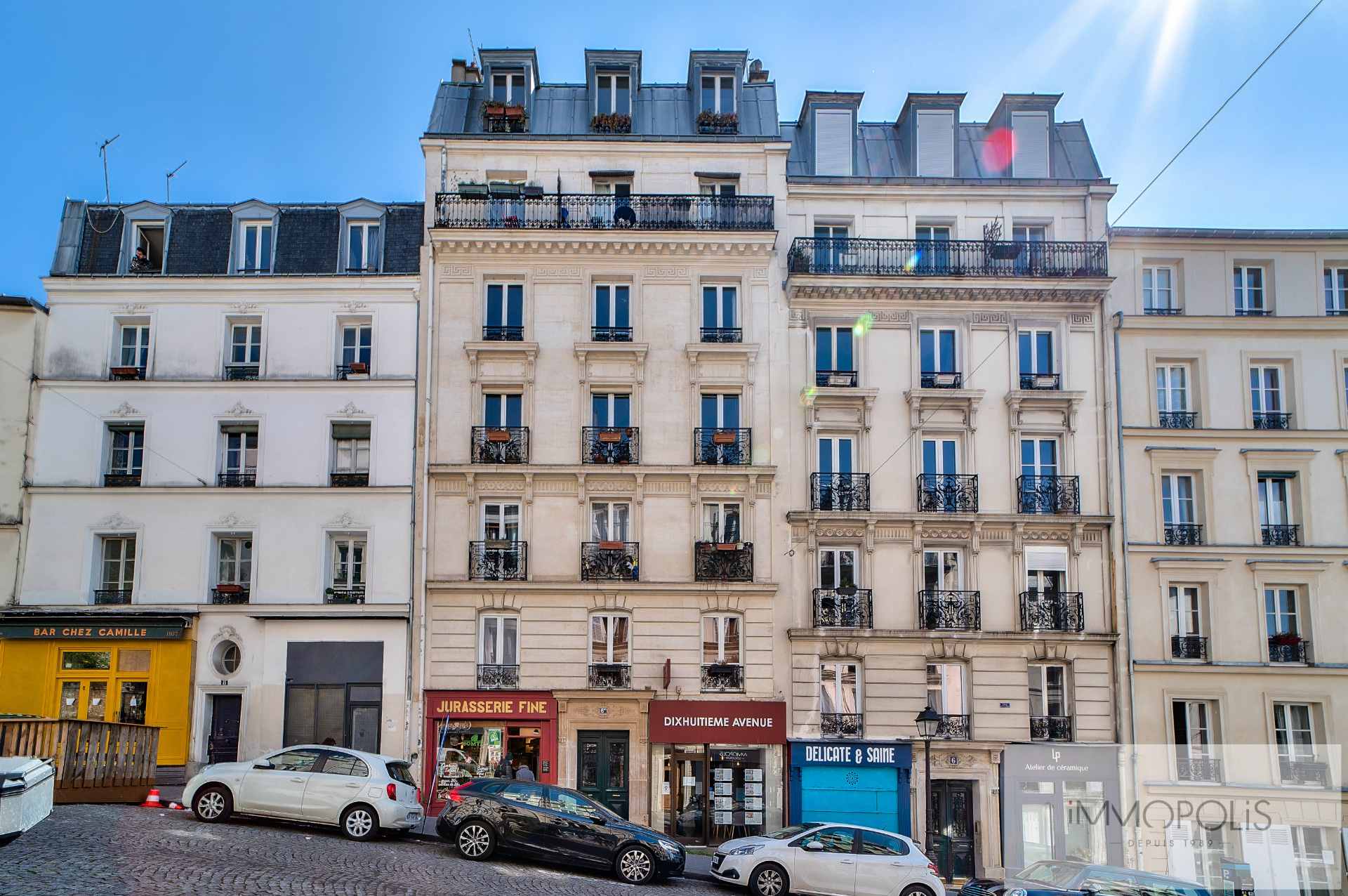 Beautiful 2 rooms at Abbesses with unobstructed view! 8