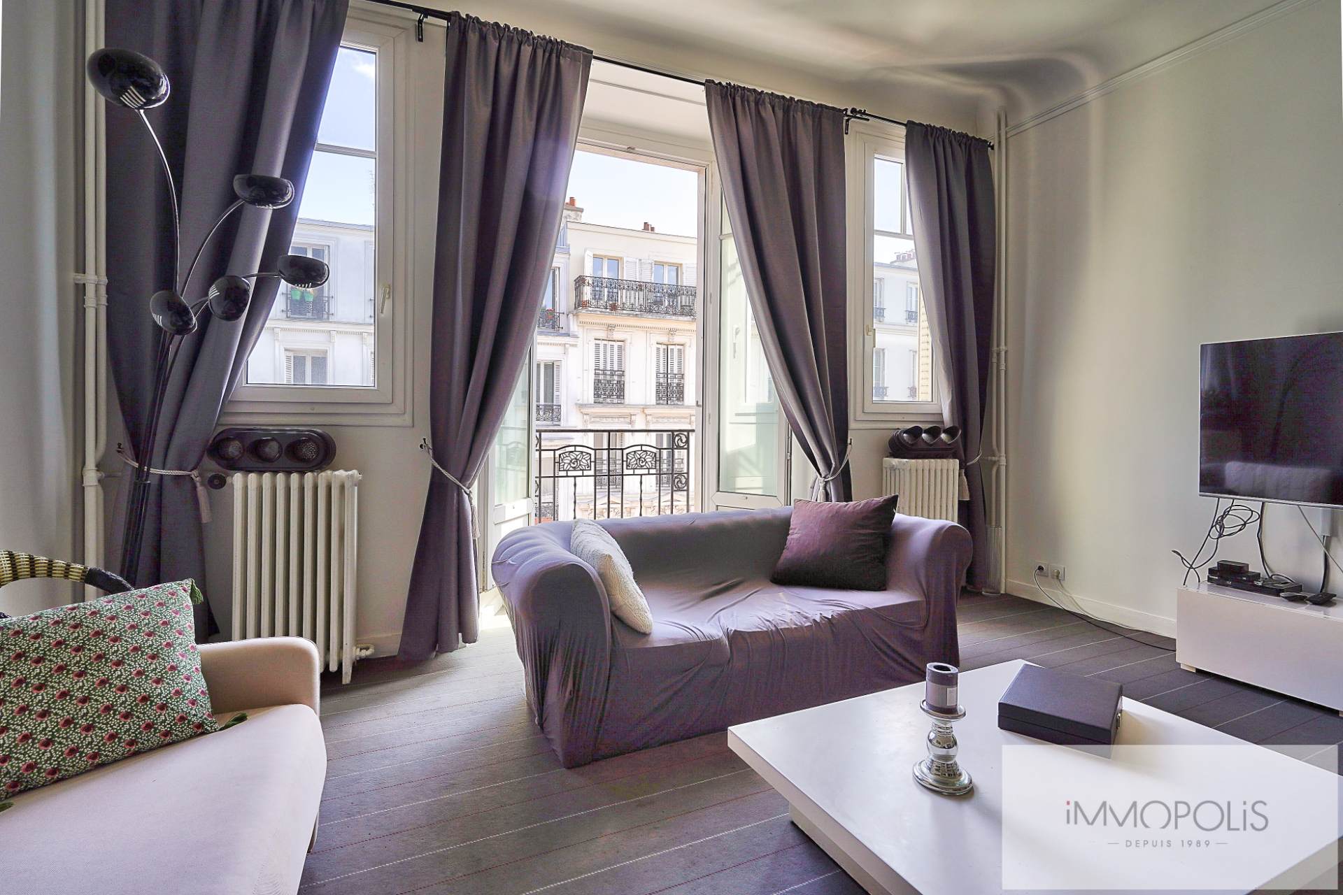 Exclusive rue des Abbesses A beautiful two rooms of 64 m2 4