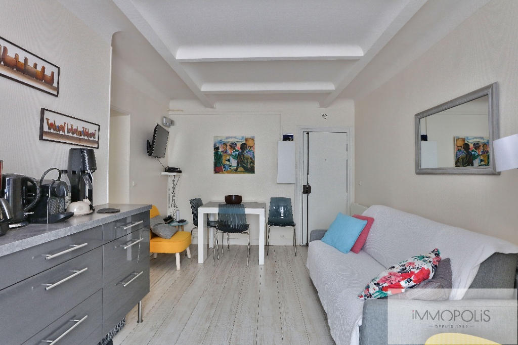 Town Hall XVIII, rue Ramey 2 rooms of 31m² of charm !!!! 11