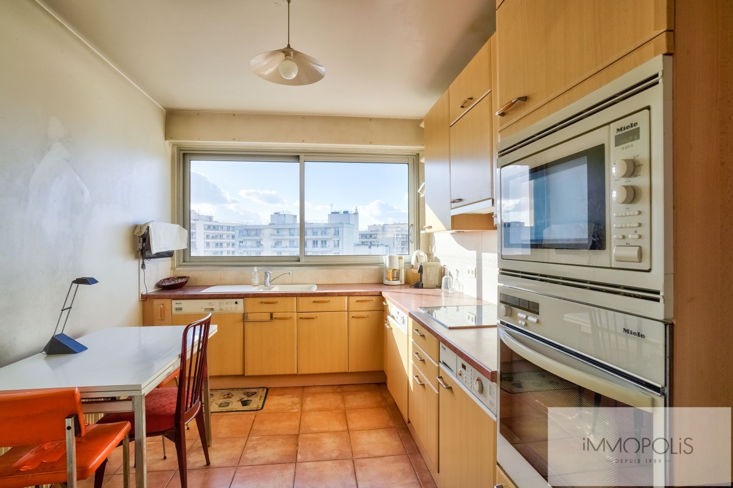 Bel appartement avec vue dégagée et deux terrasses. 10