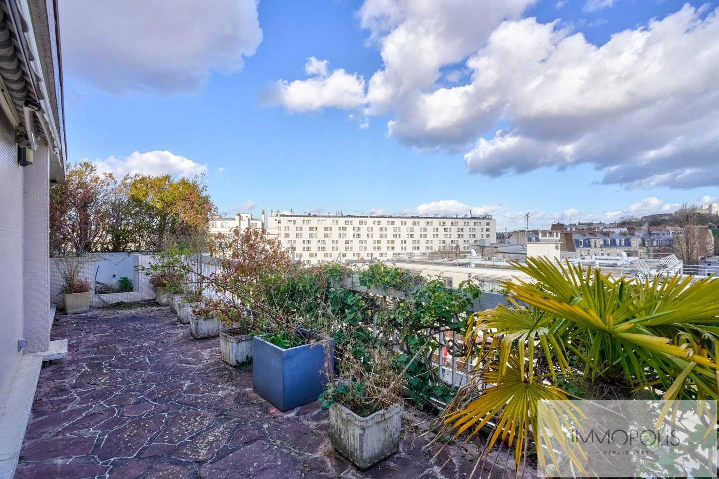 Bel appartement avec vue dégagée et deux terrasses. 4