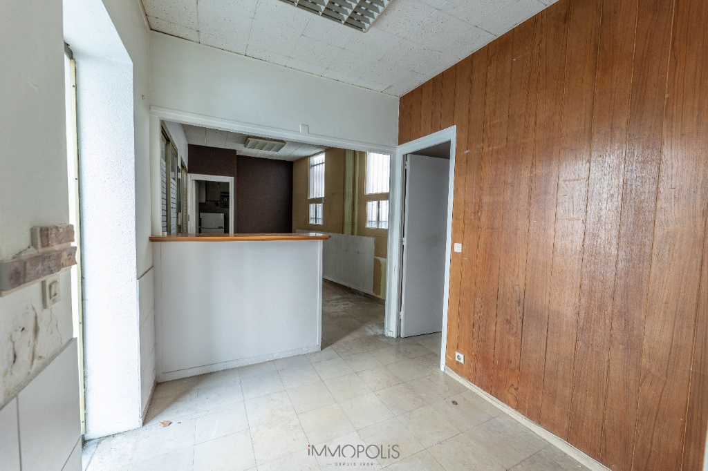 Commercial premises for rent, Paris 15th, rue Labrouste. 3