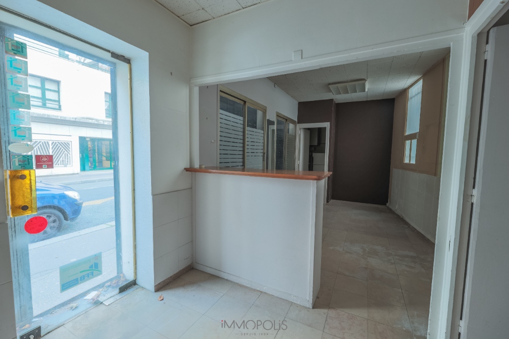 Commercial premises for rent, Paris 15th, rue Labrouste. 4