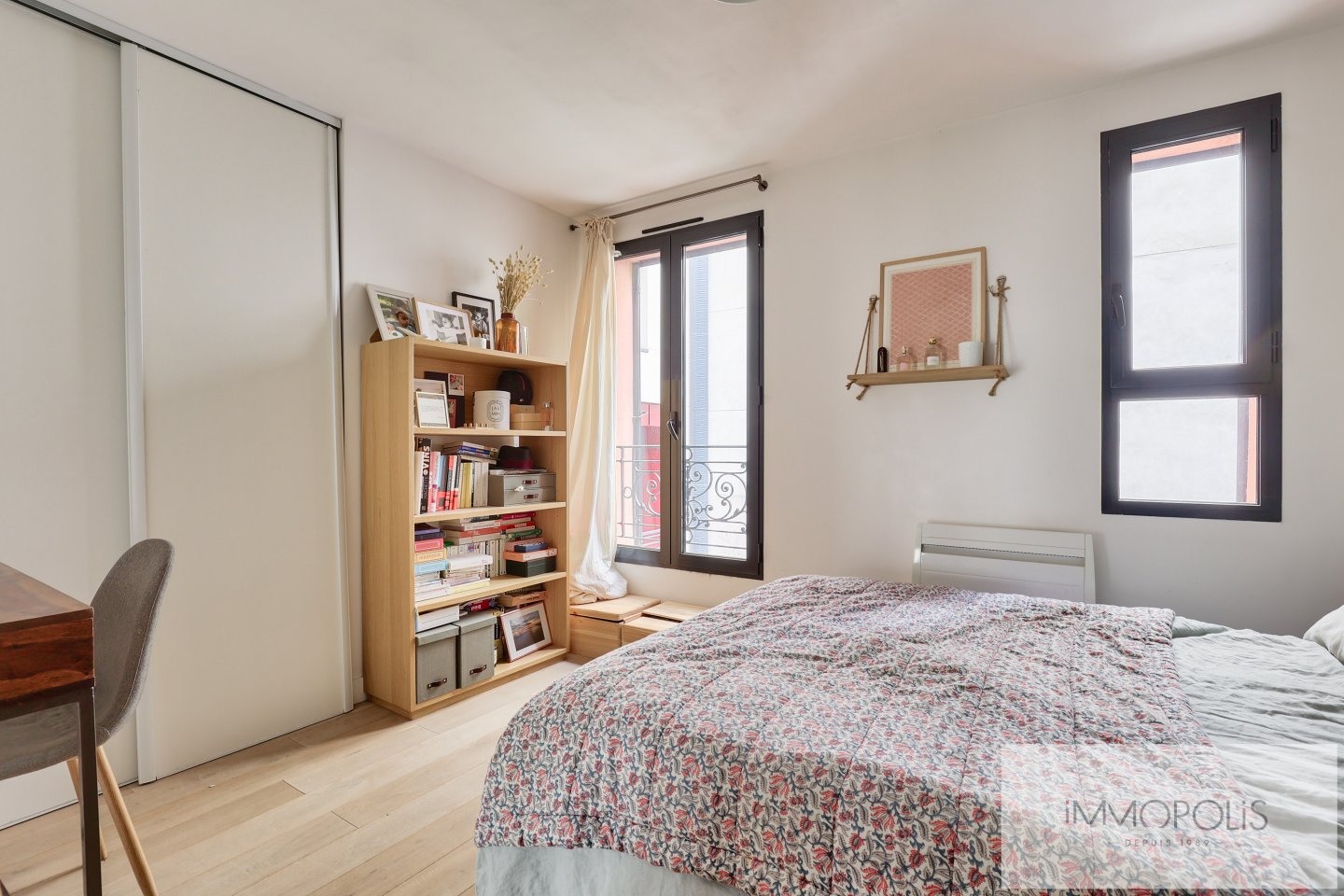 3 rooms with exterior rue du Poteau 8