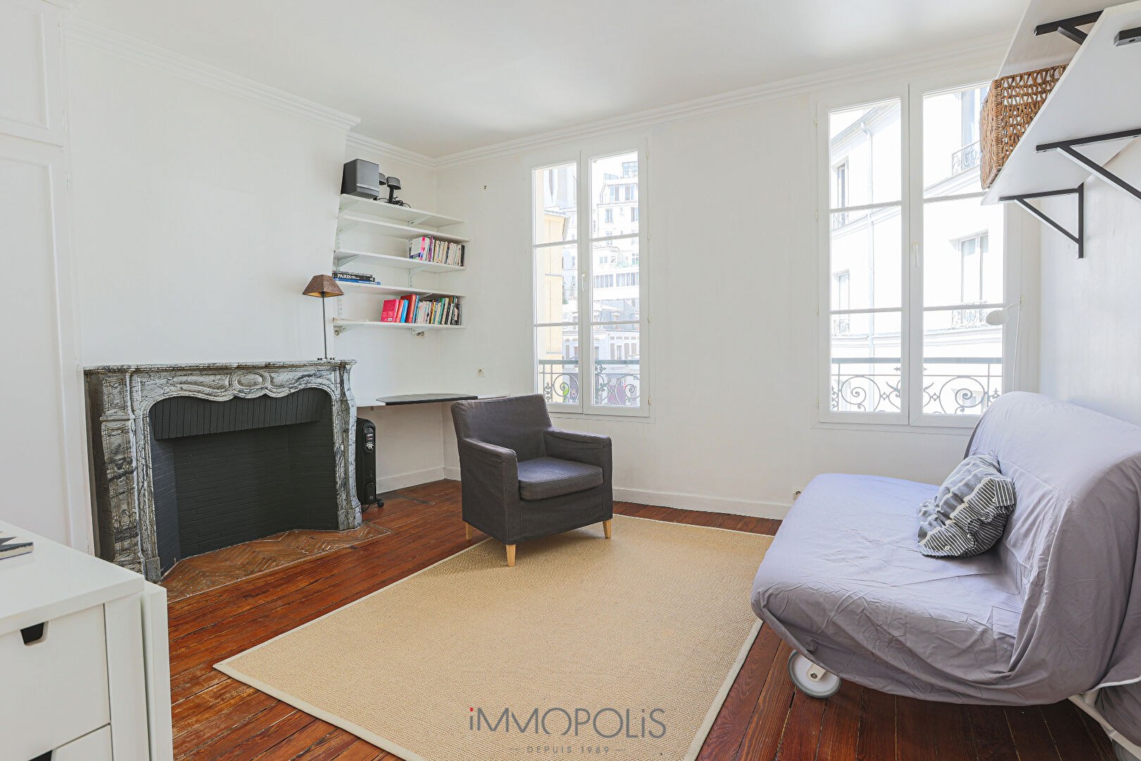 Magnificent studio not overlooked in the heart of Montmartre! 2
