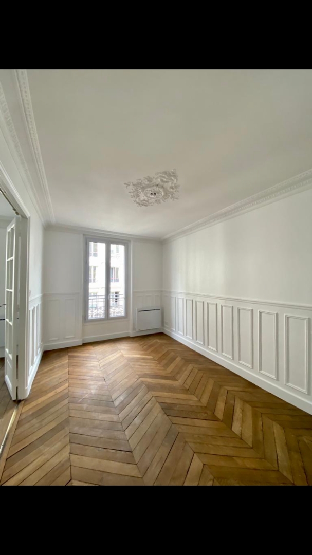 Paris apartment 2 room (s) 43 m2 3