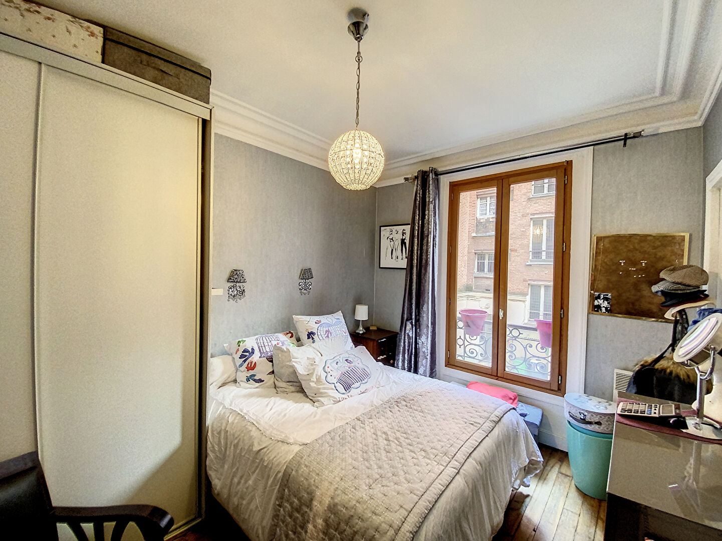 Damrémont – Beautiful 2 -room apartment 2