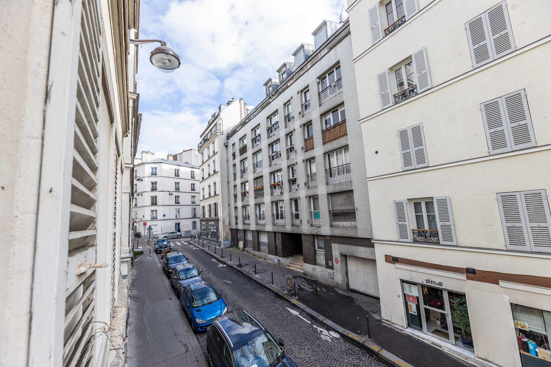 Beautiful 2 rooms in the middle of Montmartre, rue Feutrier, 50 meters from the Sacré-Coeur gardens! 9