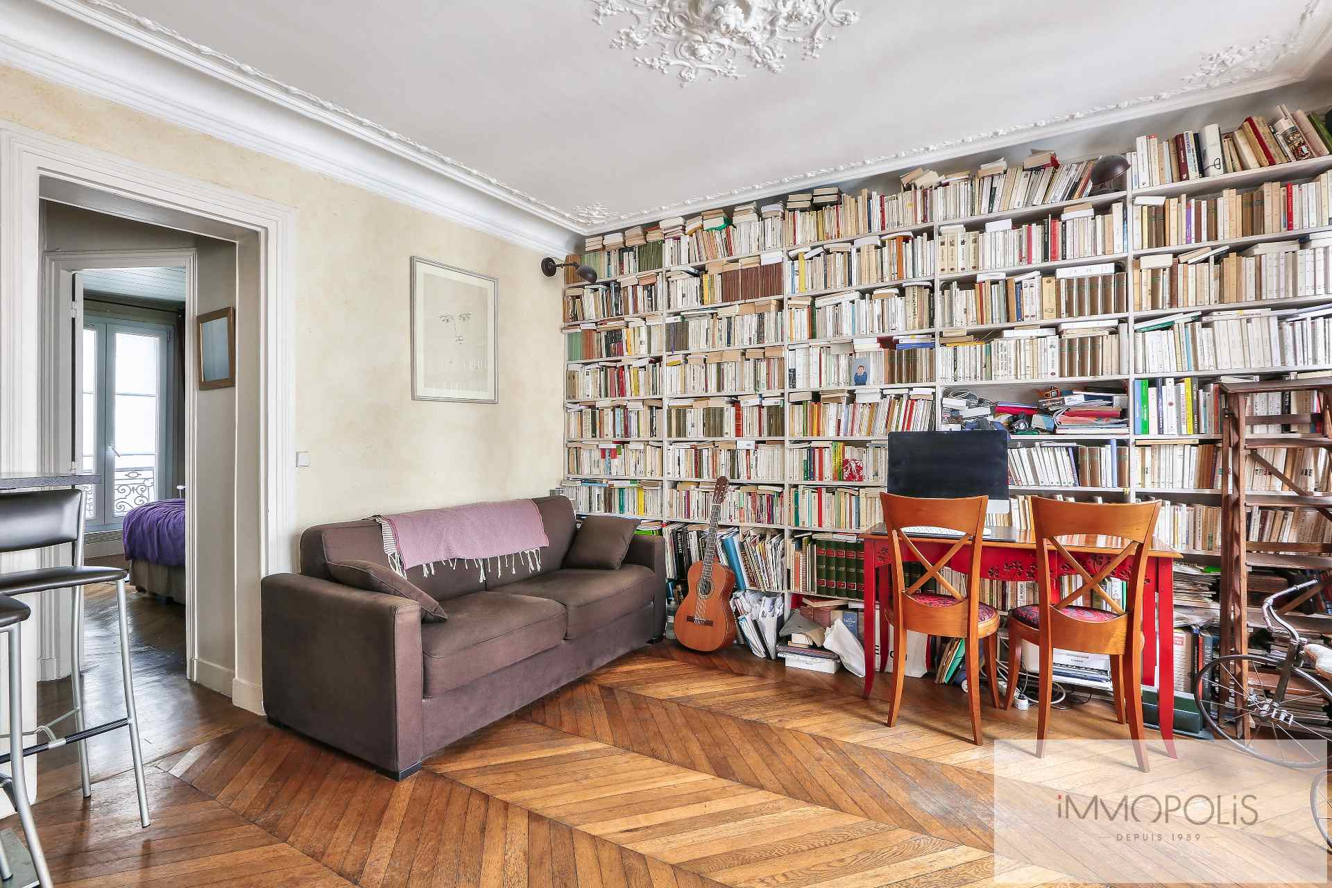 Beautiful 2 rooms with a perfect plan located in abbesses in Montmartre! 3