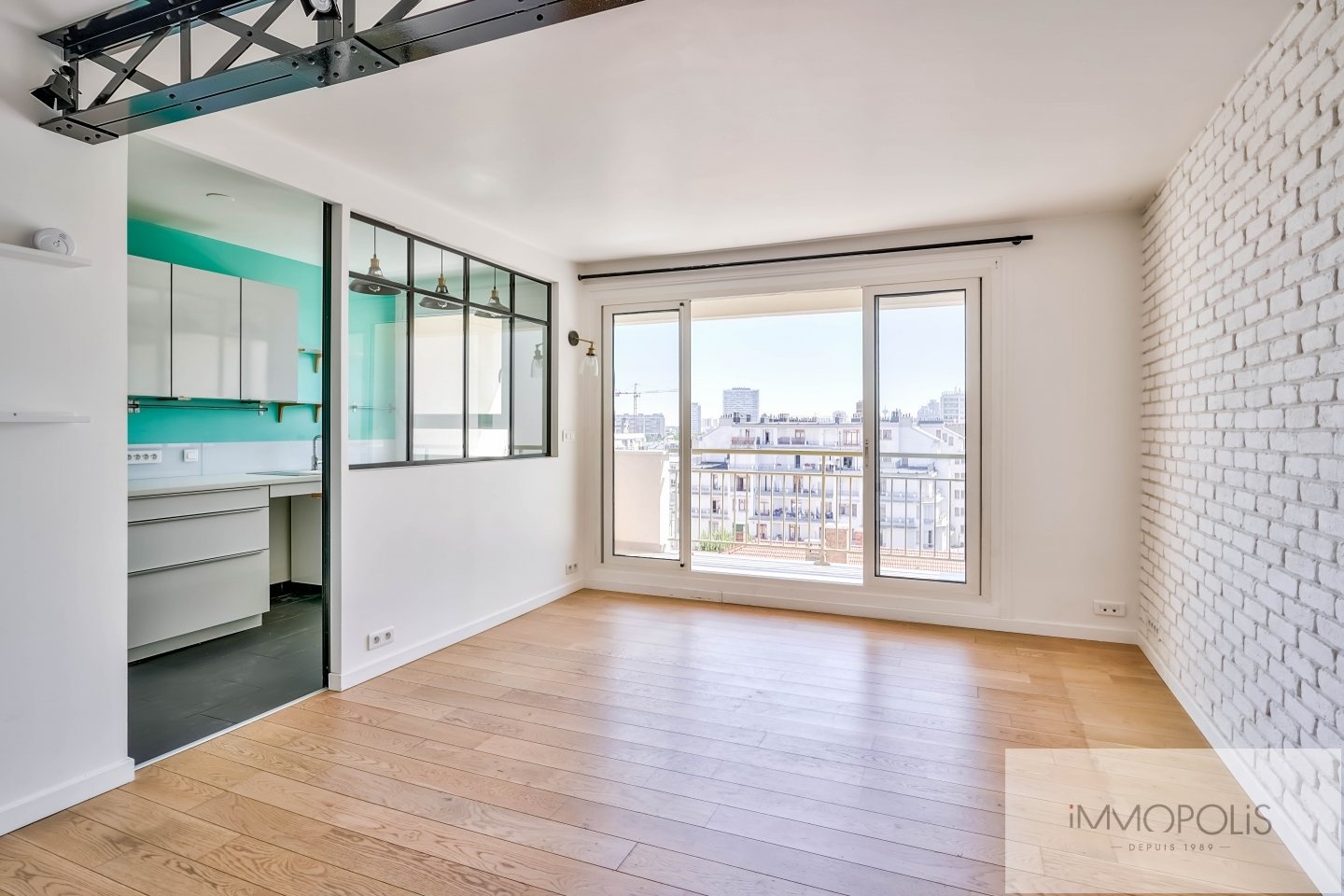 Paris 3 -piece apartment (s) 65.10 m2 1
